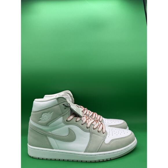 Air Jordan 1 Retro “Seafoam” Size 12 Women/10.5 Men OG Box (CD0461-002) - Picture 1 of 7